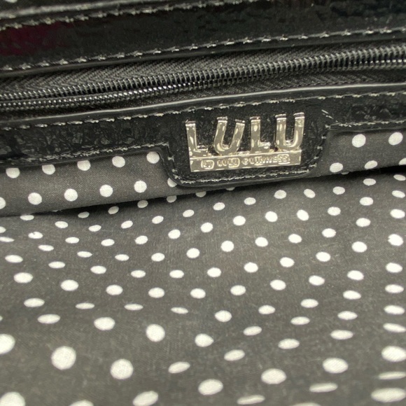 Lulu by Guinness BW Polka Dot Clutch - Picture 8 of 9
